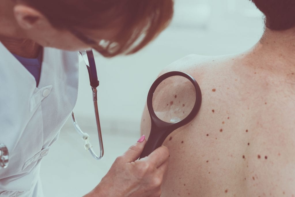 Cirurgia para retirada de tumores cutâneos
