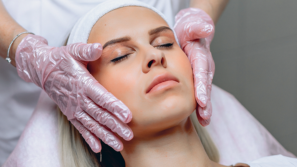 Harmonização facial: entenda como funciona o procedimento que todos estão fazendo!